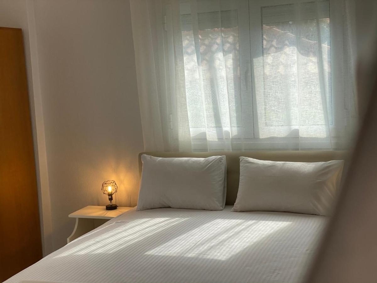 Rooms Chrysoula Vrasná 외부 사진